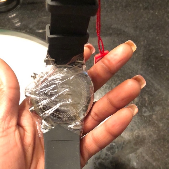 Watch - Picture 2 of 2